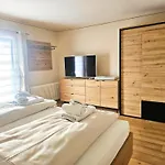 Tranquil In The Centre Of Seefeld Apartman Seefeld in Tirol