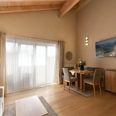 Tranquil In The Centre Of Seefeld アパート *