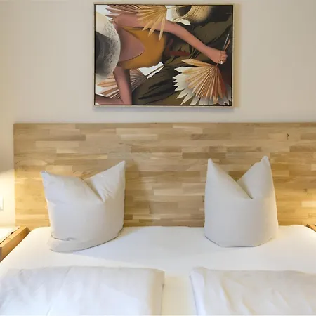 Tranquil In The Centre Of Seefeld * ゼーフェルト・イン・チロル