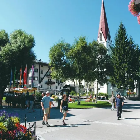 Tranquil In The Centre Of Seefeld * ゼーフェルト・イン・チロル