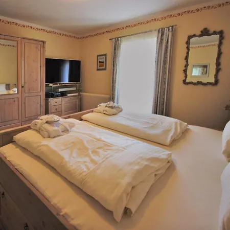 Tranquil In The Centre Of Seefeld *