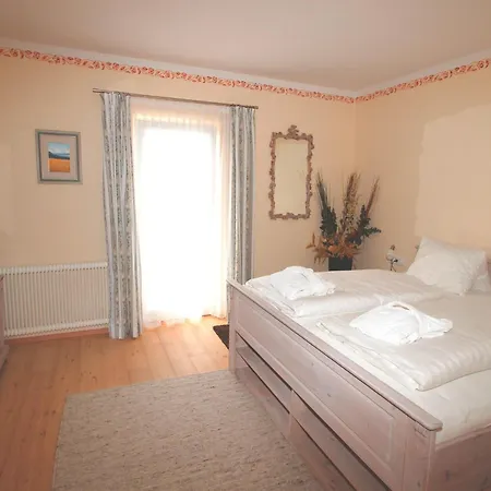 Tranquil In The Centre Of Seefeld Apartman